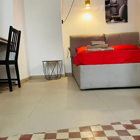 Via Caputo 51 度假居 格罗塔列