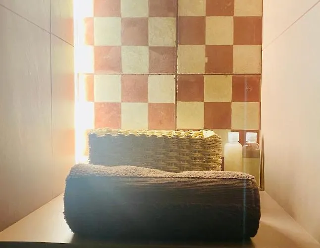 Via Caputo 51 Tatil Evi